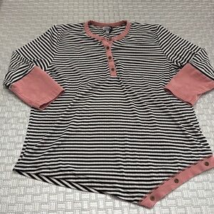 OOPS striped abstracts Asymmetrical hem t-shirt size xl